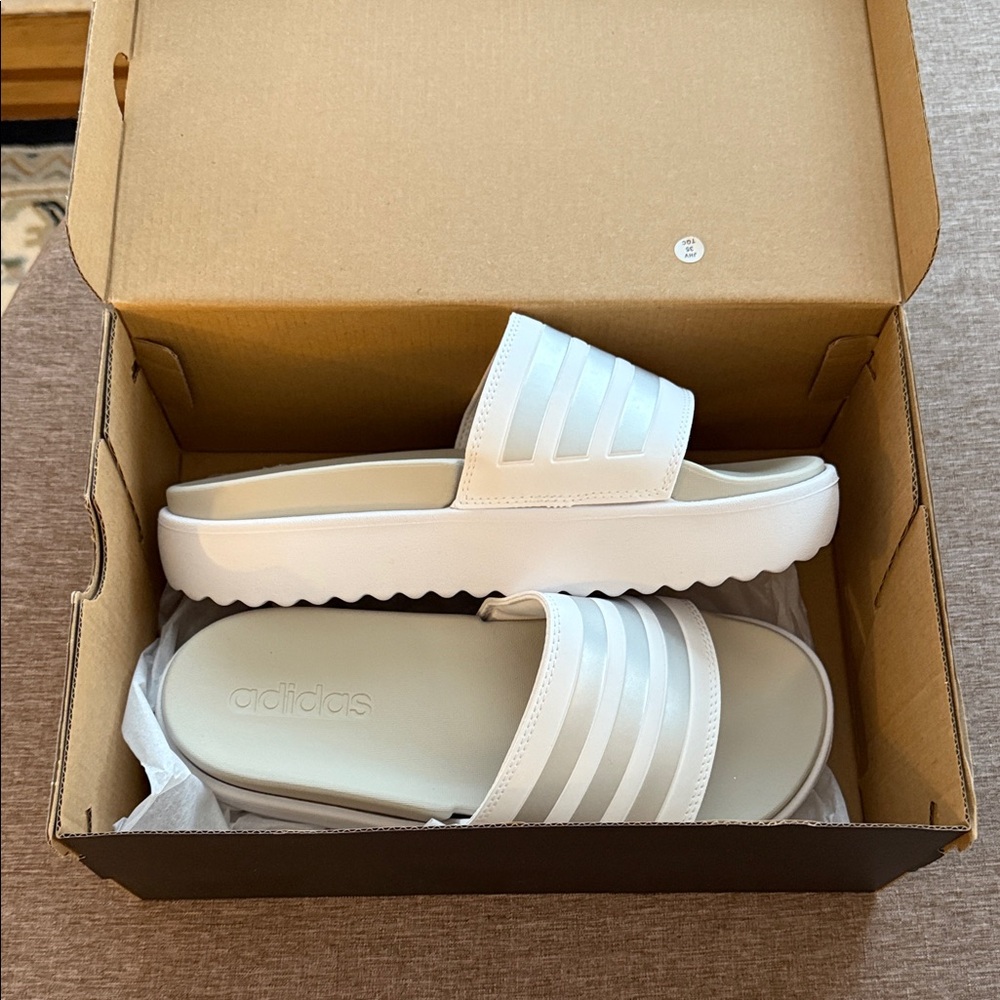 Adidas Women's - 42 , Men - 39 White Slide Sandals